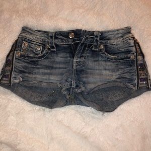 Miss me bejeweled short